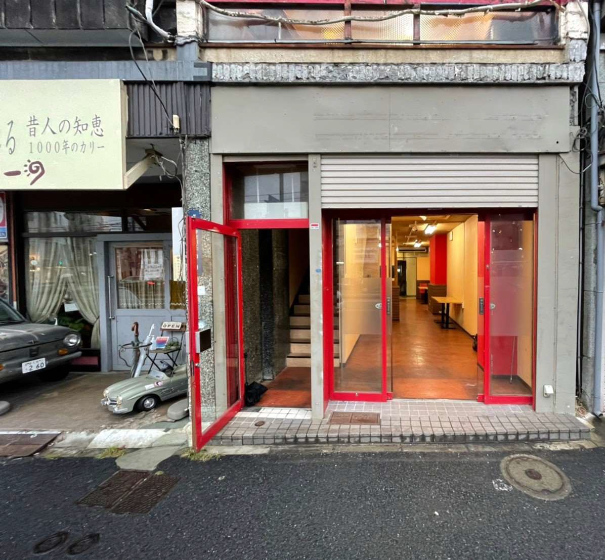 白楽駅徒歩5分　県道12号線沿い！2-3階も利用可能な中華料理店居抜き物件